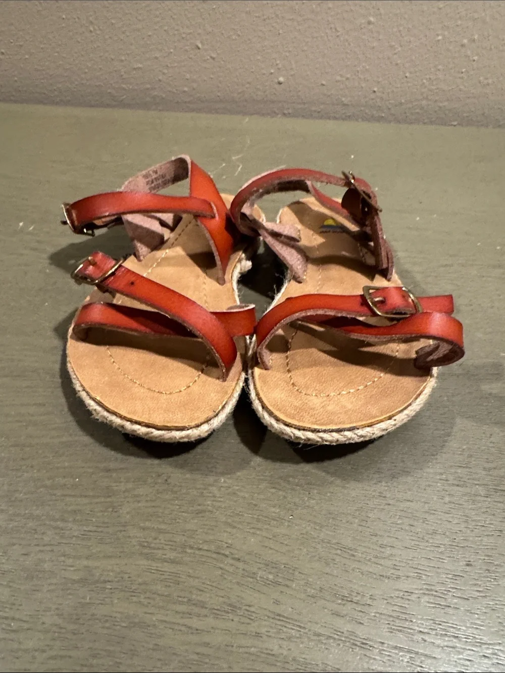 Maui Island Girls Brown Strappy Buckle Sandals - Casual Summer Footwear size 7